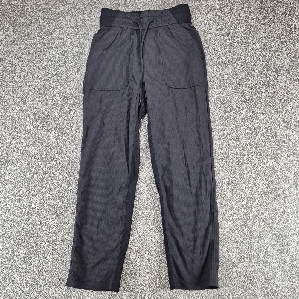 Lululemon Beyond The Studio Pants Womens 2‎ Black Dance Studio Cropped